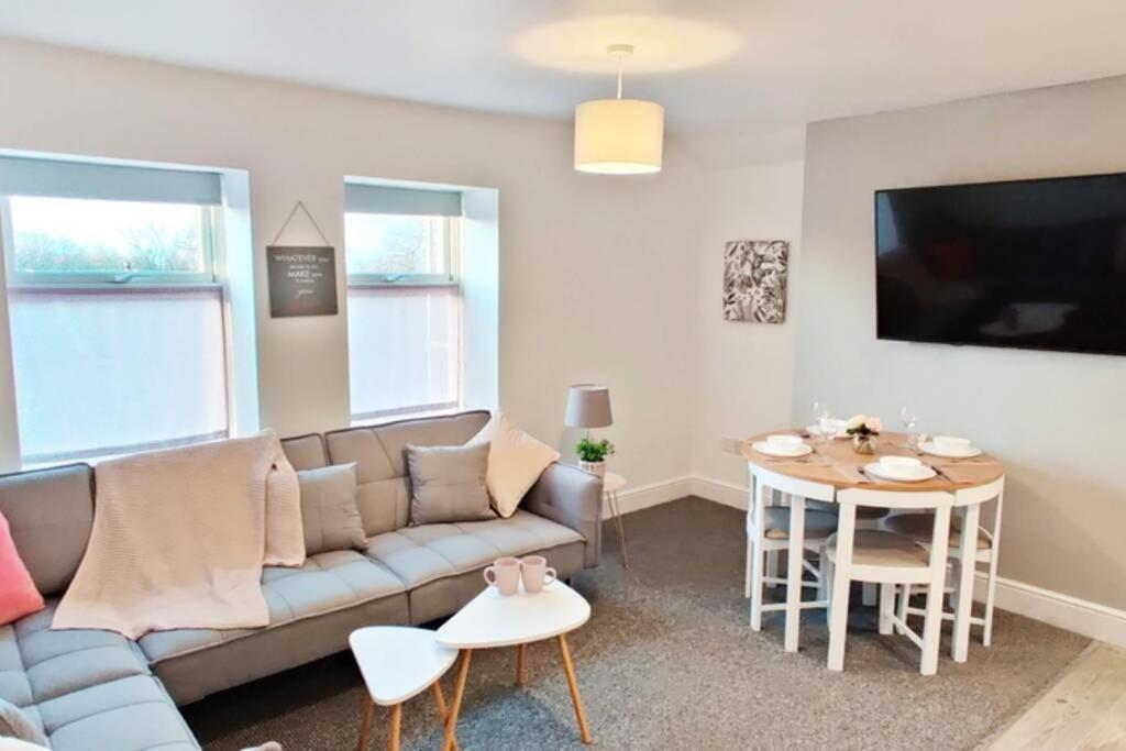 Brand New Designer Apartments In Liverpool - Newsham Park L6 Exterior photo